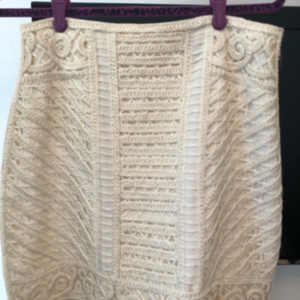 H&M Cream Skirt - Picture 4 of 4
